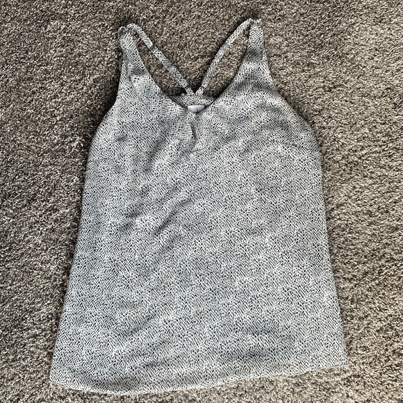 Cabi Sleeveless Strappy Tank Blouse Ruffled Collar & Back, B&W, Women’s M - Picture 3 of 16